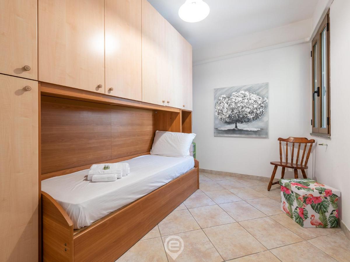 Lidia'S House Apartment Oristano Exterior photo